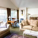 A Painted Lady Inn
